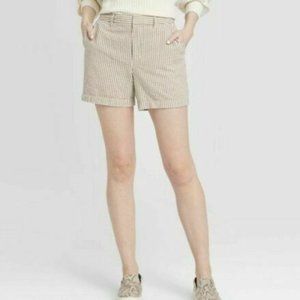 Woman's Chino Shorts Cream Striped Size 2